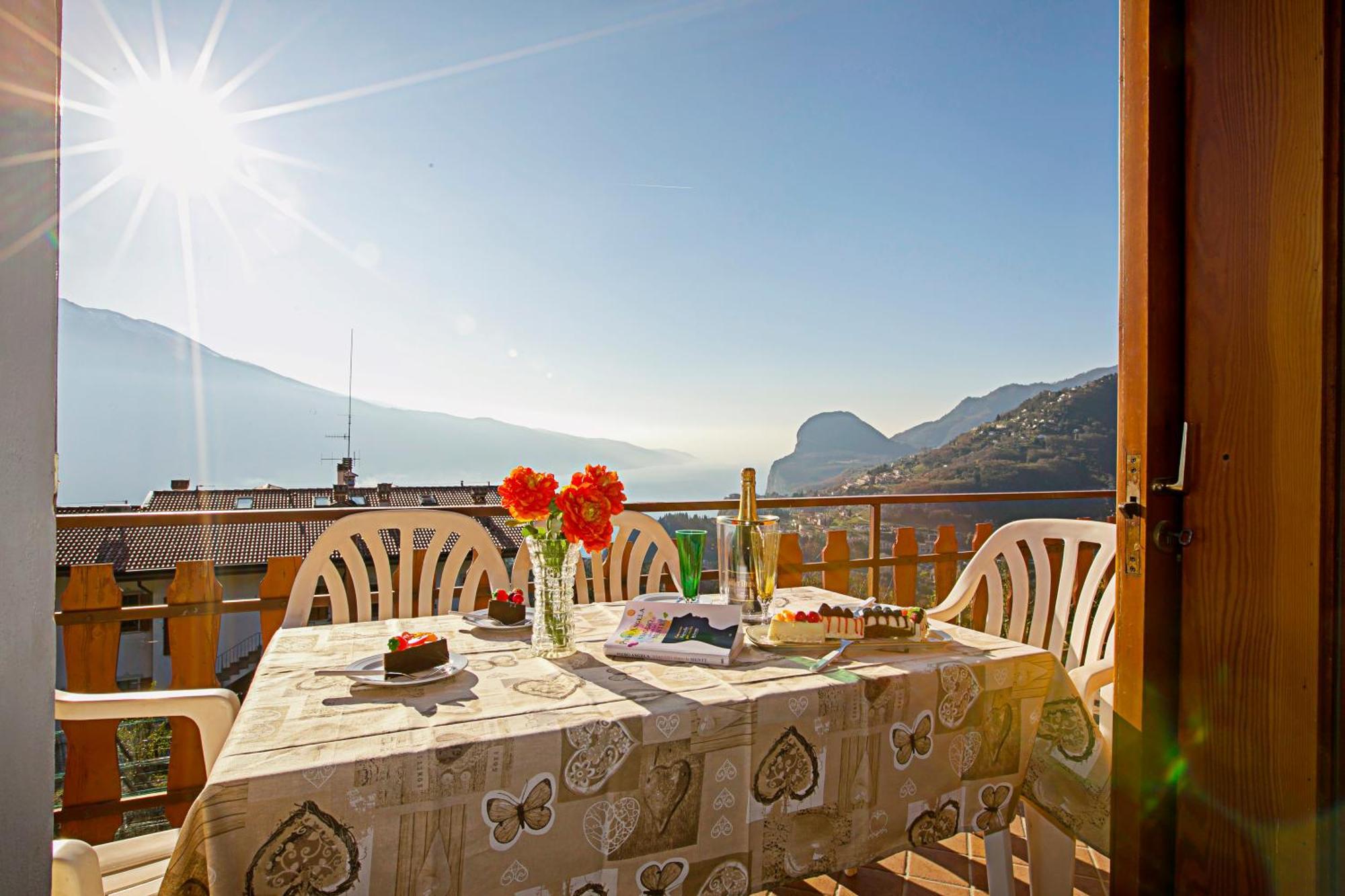 Balcone Panoramico sul Garda Apartment Tremosine Exterior foto